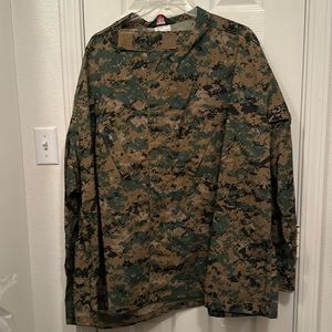 Big and Tall Men’s camouflage tactical shirt nwt size 5x